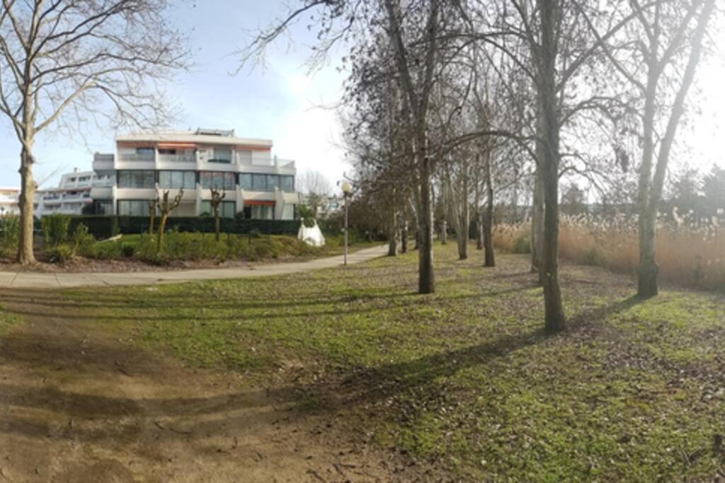 T2 Qaurtier Couchant, Vue Parc, Au Calme, A 5 Min De La Plage La Grande Motte Luaran gambar
